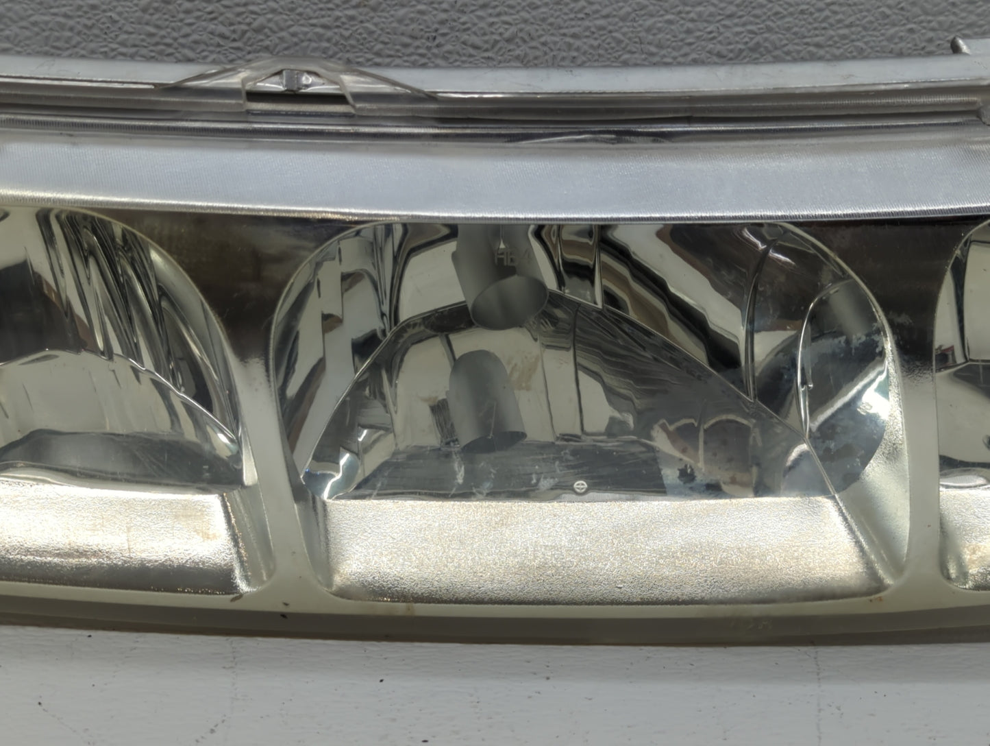 2005-2005 Saturn Vue Driver Left Oem Head Light Headlight Lamp - Oemusedautoparts1.com