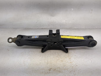 compare product 2005 Scion Tc 1512612