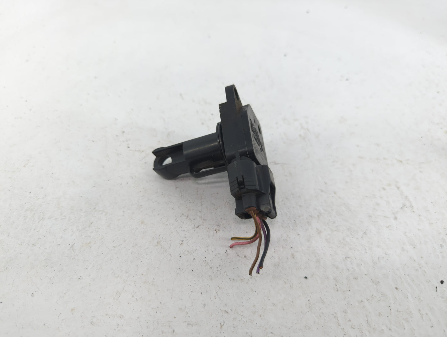 2004-2006 Scion Xa Mass Air Flow Meter Maf - Oemusedautoparts1.com