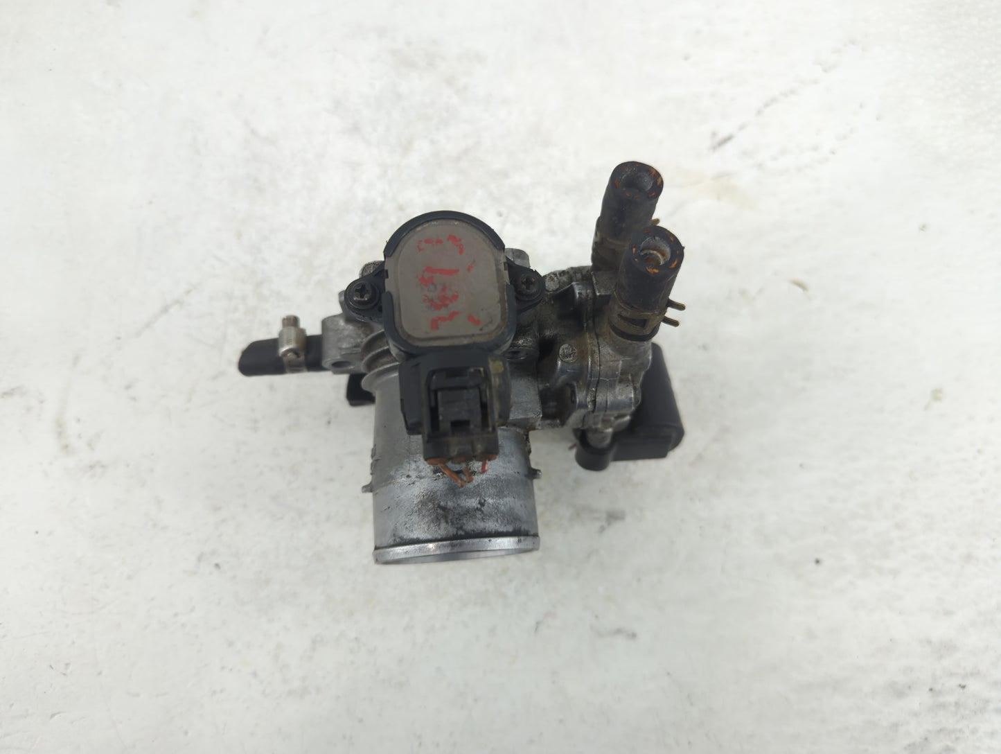 2004-2006 Scion Xb Throttle Body Fits Fits 2000 2001 2002 2003 2004 2005 2006 OEM Used Auto Parts - Oemusedautoparts1.com