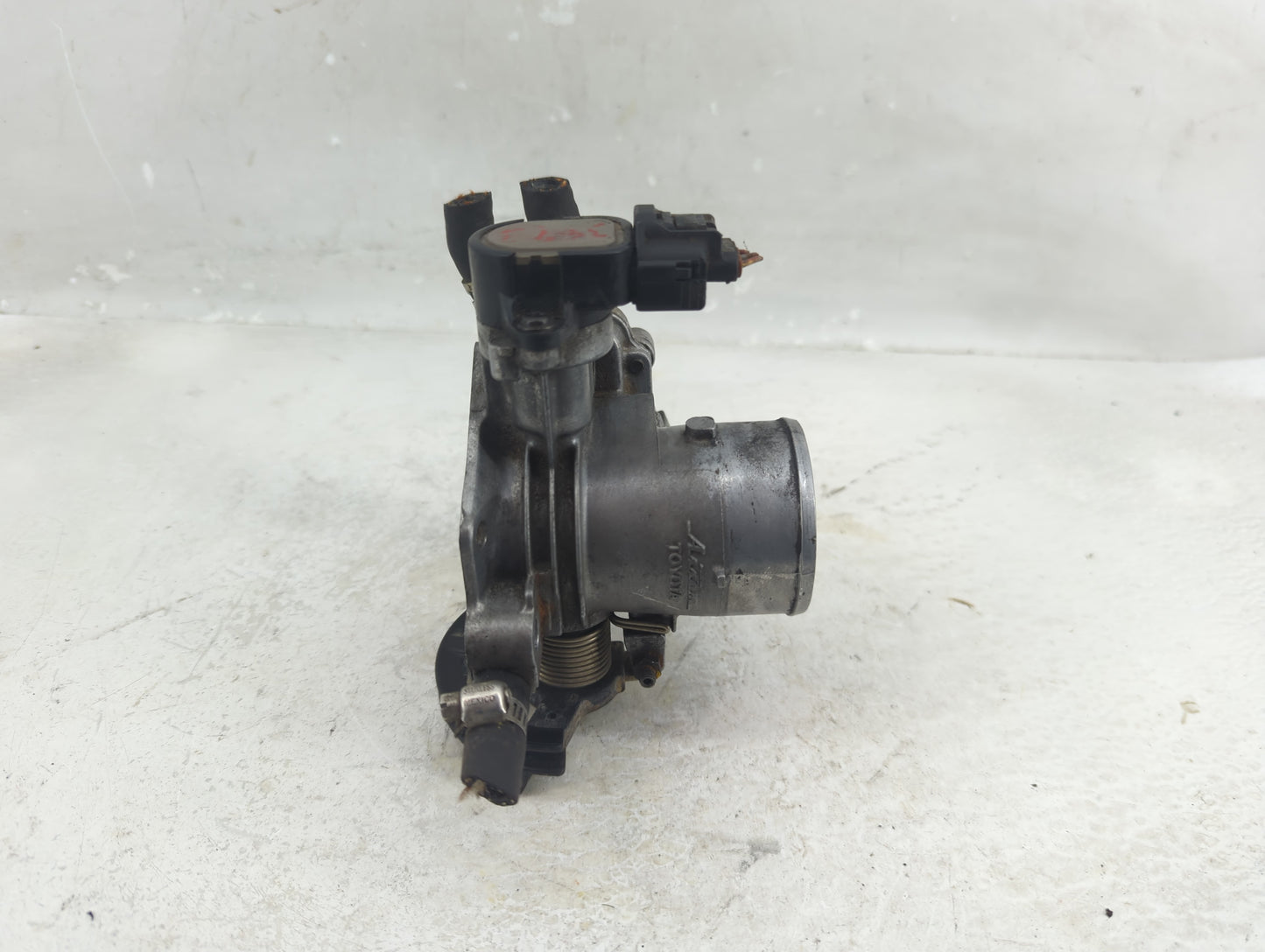 2004-2006 Scion Xb Throttle Body Fits Fits 2000 2001 2002 2003 2004 2005 2006 OEM Used Auto Parts - Oemusedautoparts1.com