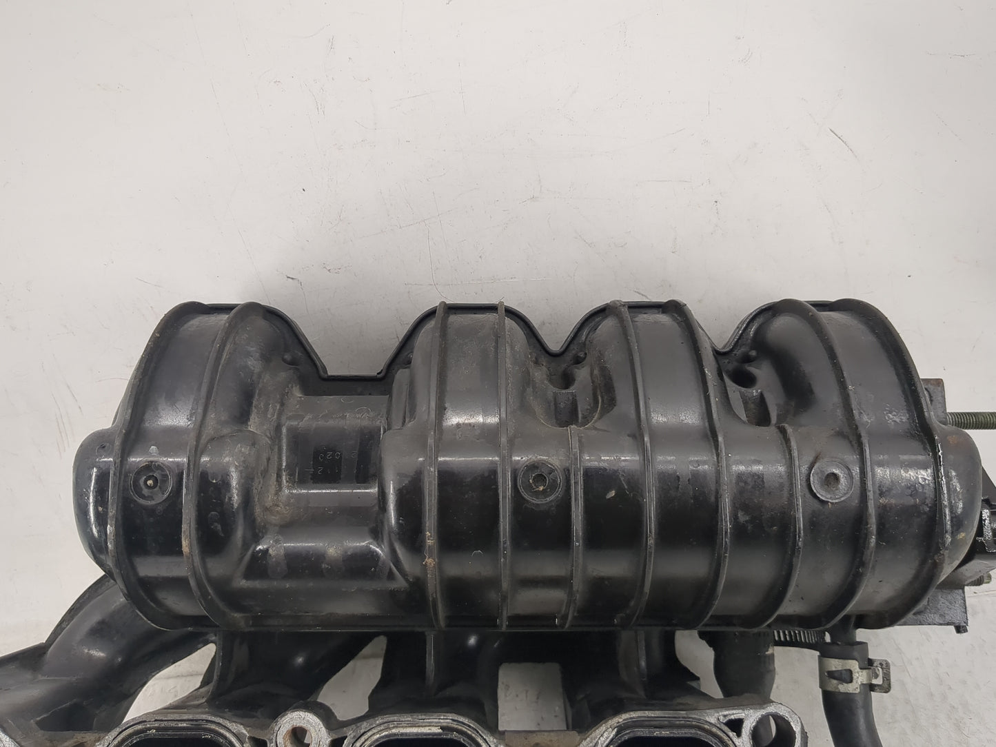 2004-2006 Scion Xb Air Intake Manifold Fits Fits 2000 2001 2002 2003 2004 2005 2006 OEM Used Auto Parts - Oemusedautoparts1.