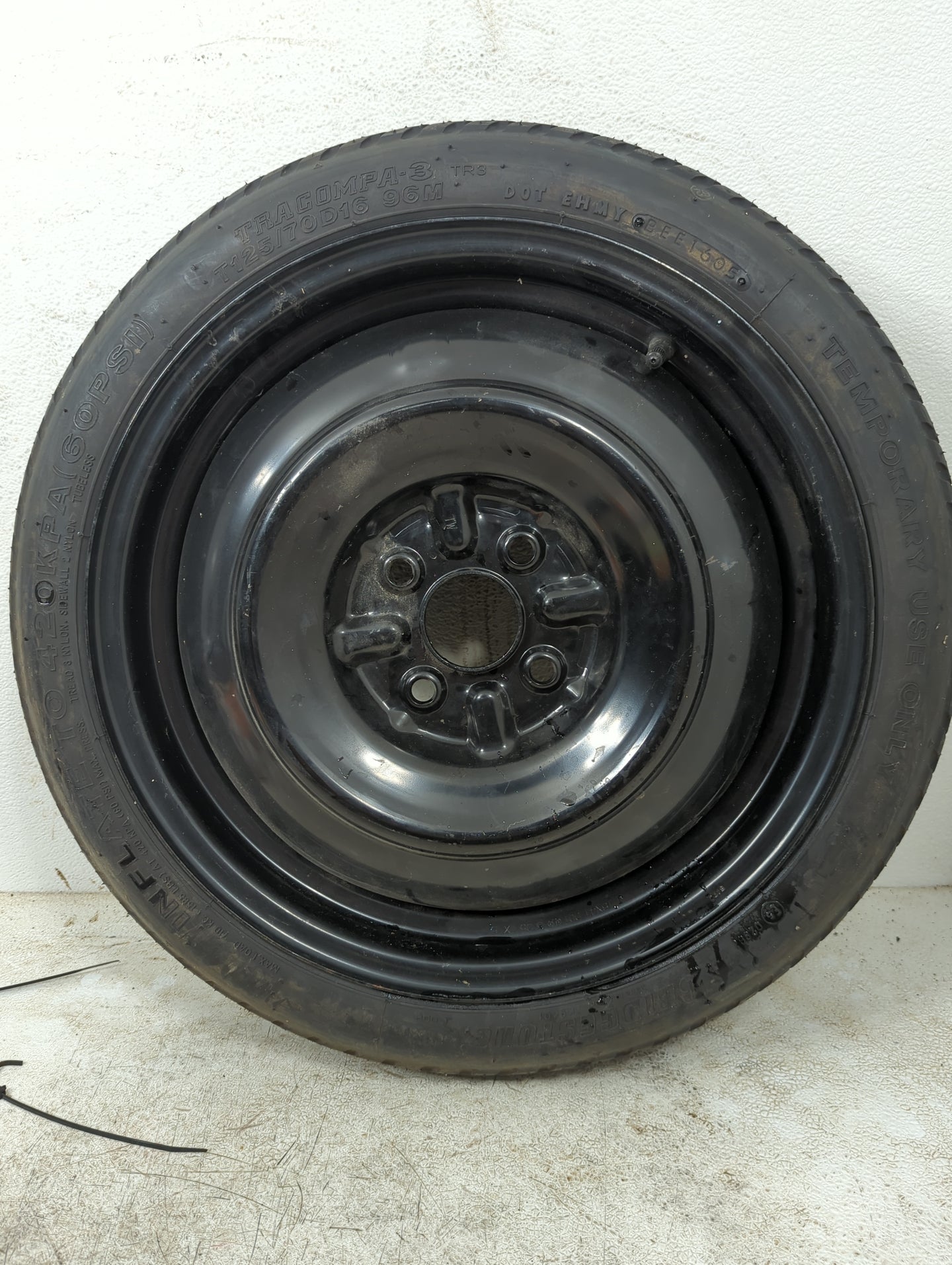 2004-2006 Scion Xb Spare Donut Tire Wheel Rim Oem 1318348 - Oemusedautoparts1.com