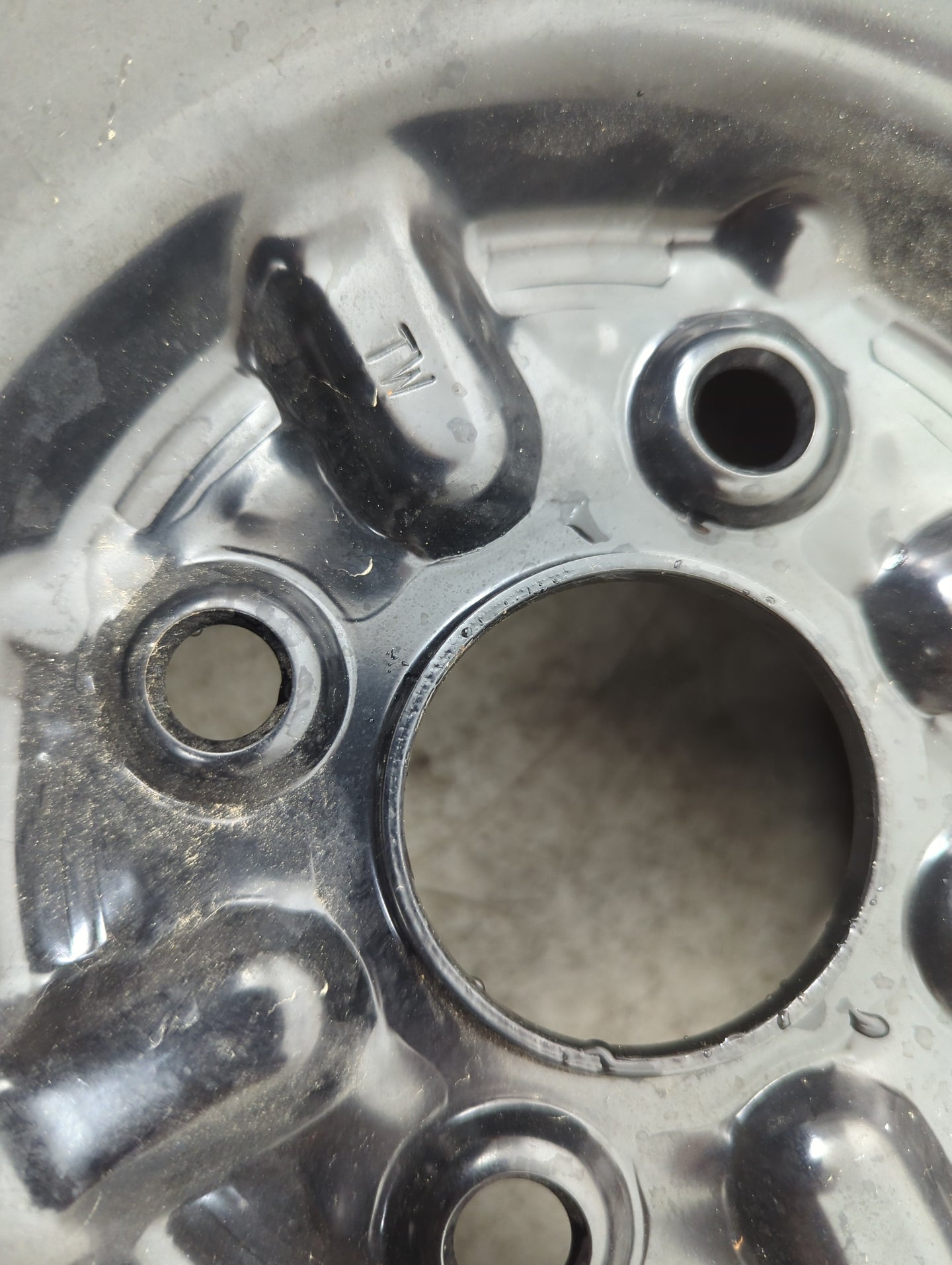 2004-2006 Scion Xb Spare Donut Tire Wheel Rim Oem 1318348 - Oemusedautoparts1.com