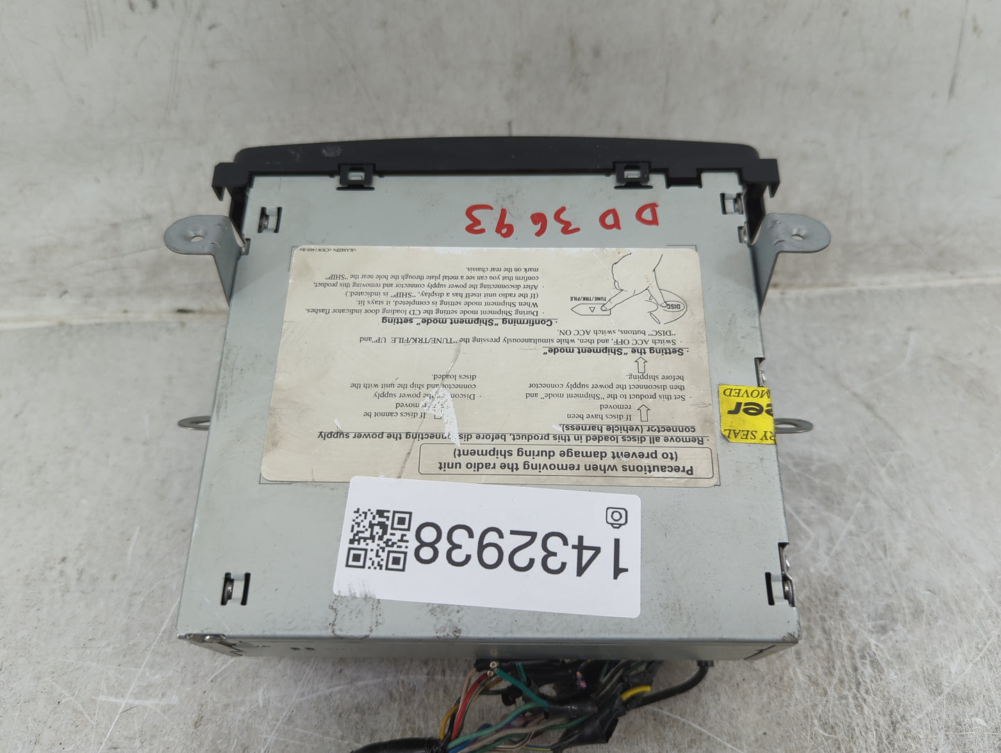 2004-2005 Scion Xb Radio AM FM Cd Player Receiver Replacement P/N:86120-0W090 Fits Fits 2004 2005 2006 OEM Used Auto Parts -