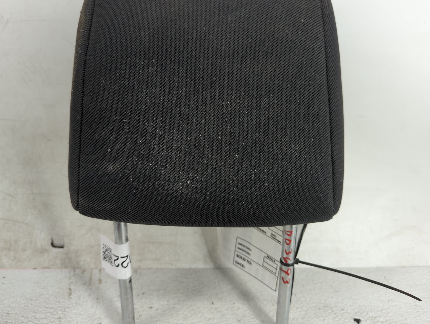 2005-2005 Scion Xb Headrest Head Rest Front Driver Seat Black - Oemusedautoparts1.com