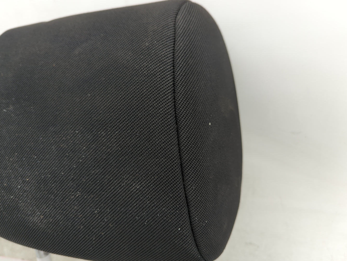 2005-2005 Scion Xb Headrest Head Rest Front Driver Seat Black - Oemusedautoparts1.com