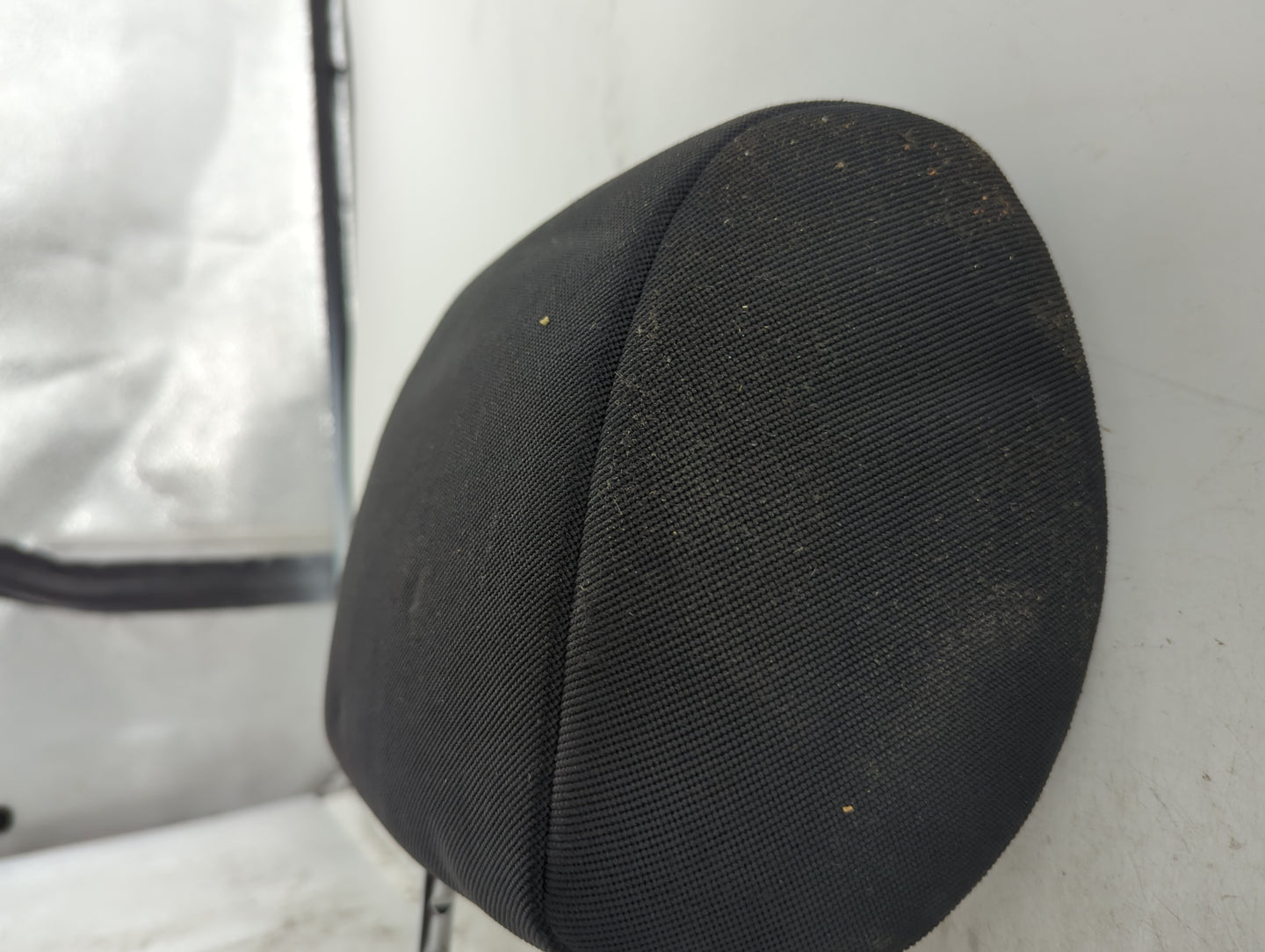 2005-2005 Scion Xb Headrest Head Rest Front Driver Seat Black - Oemusedautoparts1.com