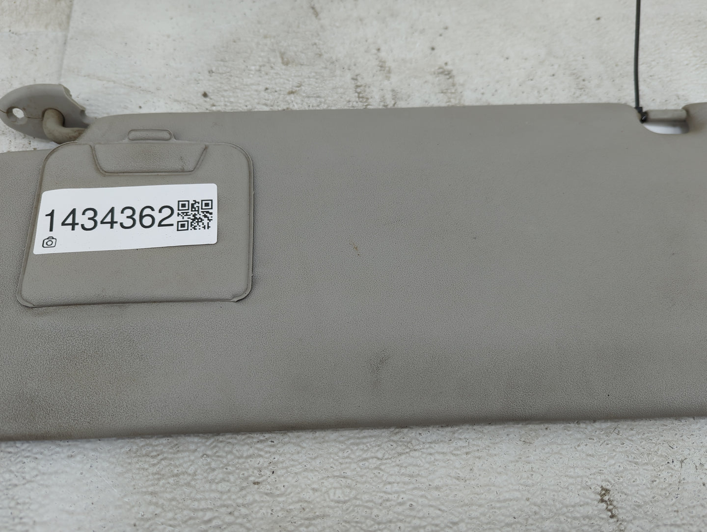 2004-2006 Scion Xb Sun Visor Shade Replacement Driver Left Mirror Fits Fits 2004 2005 2006 OEM Used Auto Parts - Oemusedauto