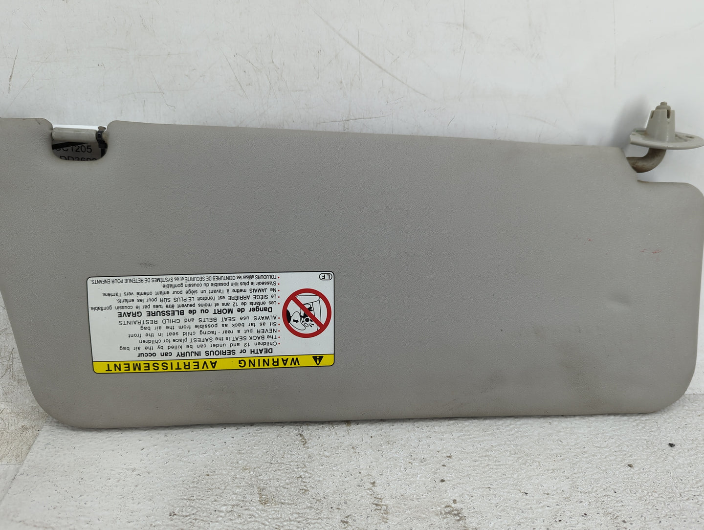 2004-2006 Scion Xb Sun Visor Shade Replacement Driver Left Mirror Fits Fits 2004 2005 2006 OEM Used Auto Parts - Oemusedauto