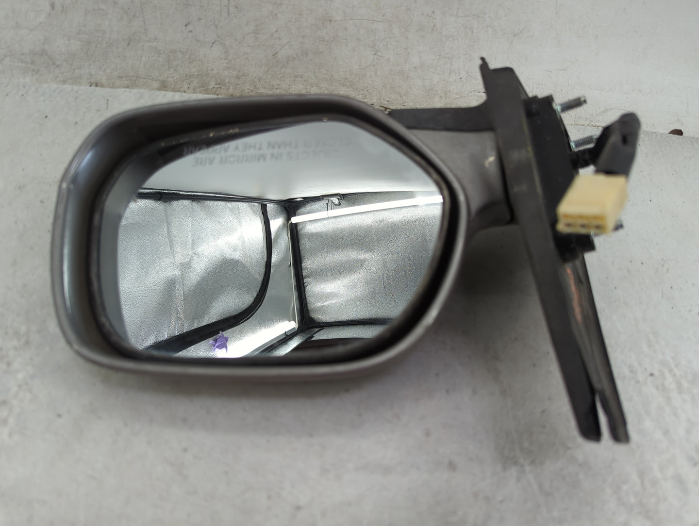 2004-2006 Scion Xb Passenger Side View Mirror - Right Door Mirror OEM Used - Oemusedautoparts1.com