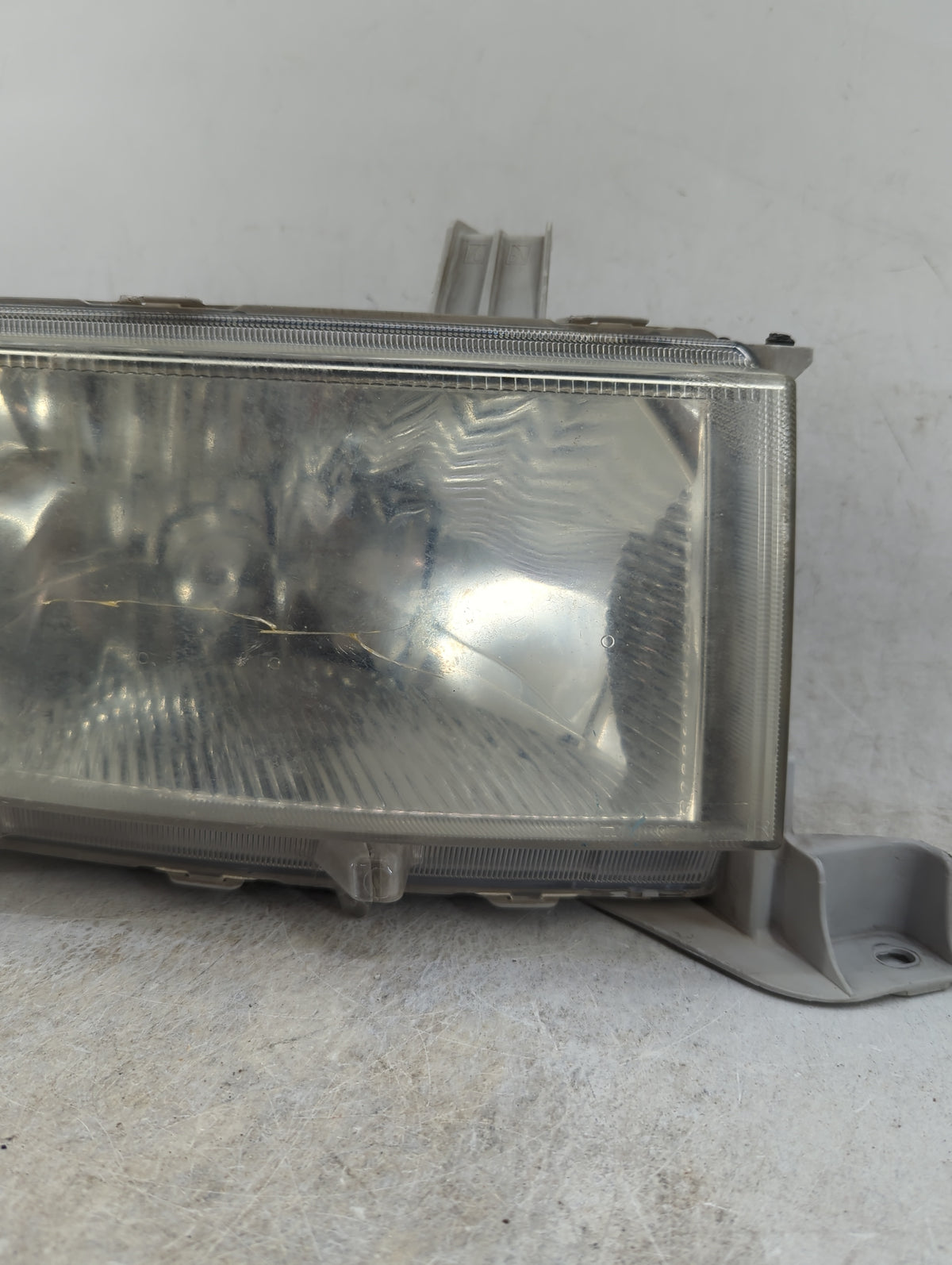 2004-2006 Scion Xb Driver Left Oem Head Light Headlight Lamp 1465703 - Oemusedautoparts1.com