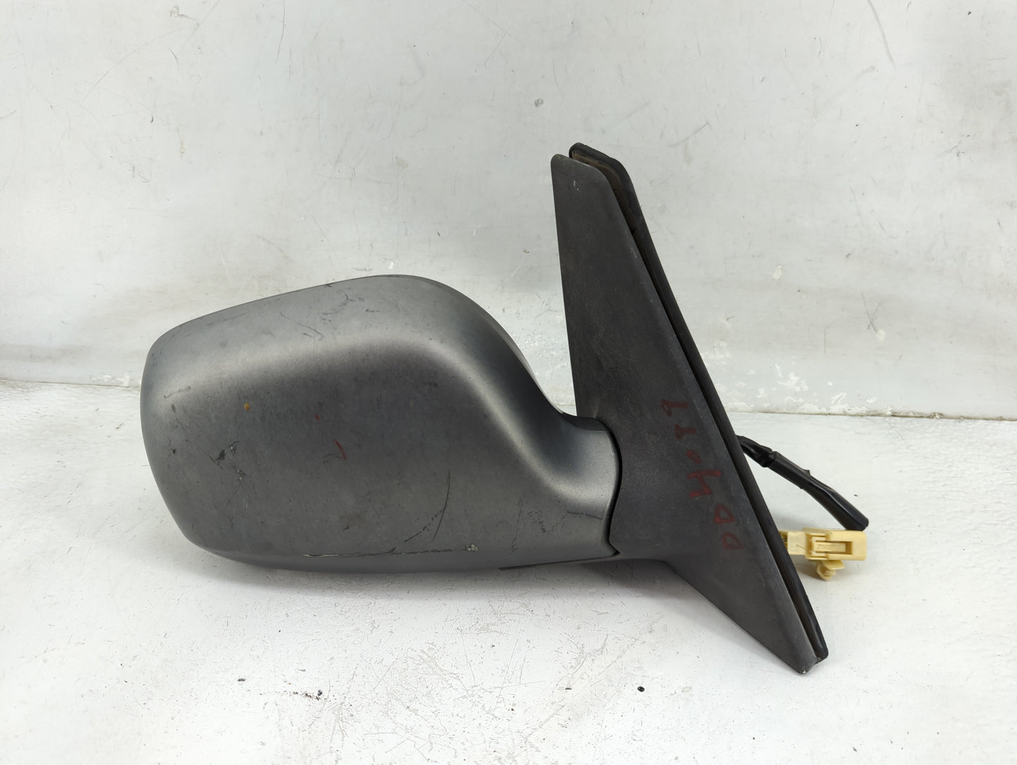 2004-2006 Scion Xb Passenger Side View Mirror - Right Door Mirror OEM Used - Oemusedautoparts1.com
