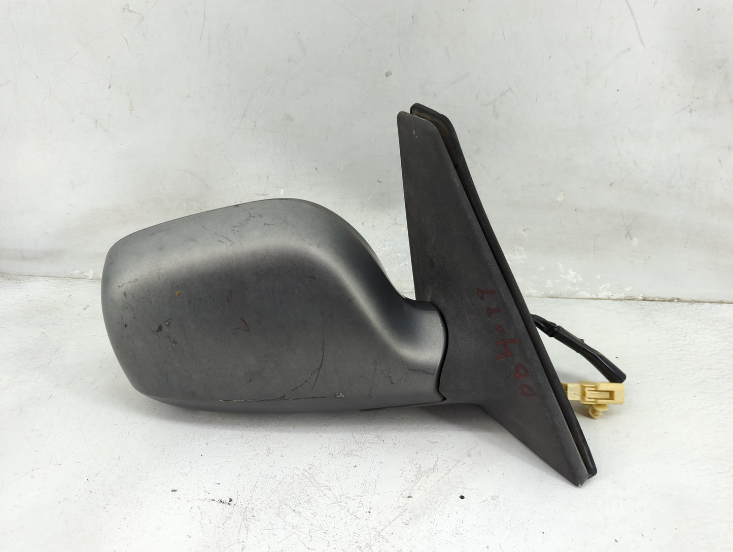 2004-2006 Scion Xb Passenger Side View Mirror - Right Door Mirror OEM Used - Oemusedautoparts1.com