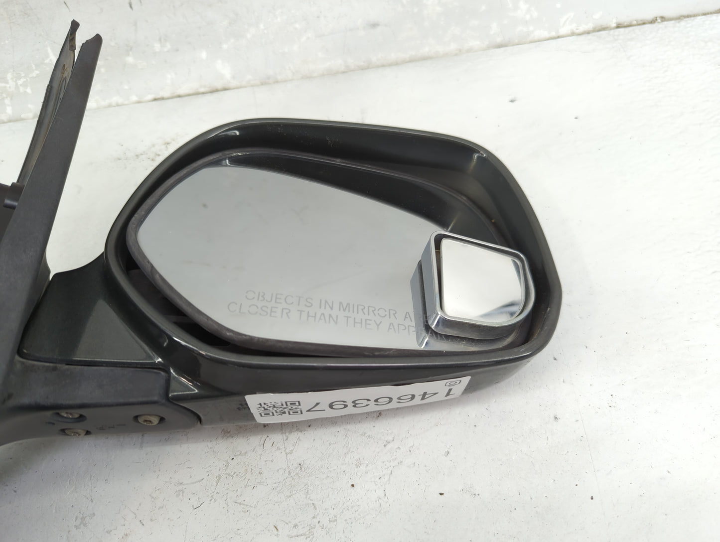 2004-2006 Scion Xb Passenger Side View Mirror - Right Door Mirror OEM Used - Oemusedautoparts1.com
