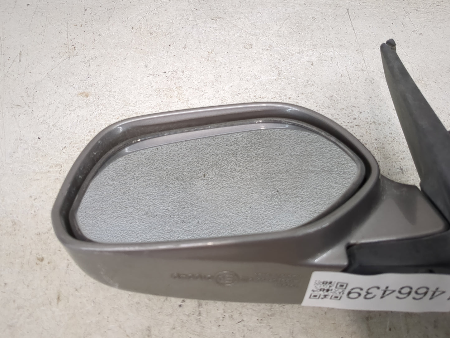 2004-2006 Scion Xb Driver Side View Mirror - Left Door Mirror OEM Used - Oemusedautoparts1.com