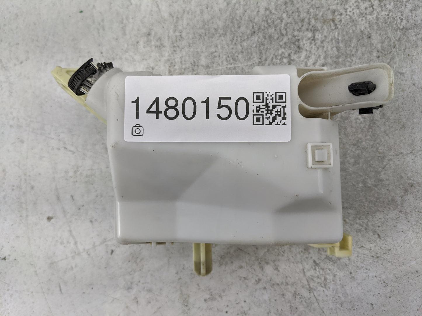 2004-2006 Scion Xb Fusebox Fuse Box Panel Relay Module Fits Fits 2004 2005 2006 OEM Used Auto Parts - Oemusedautoparts1.com