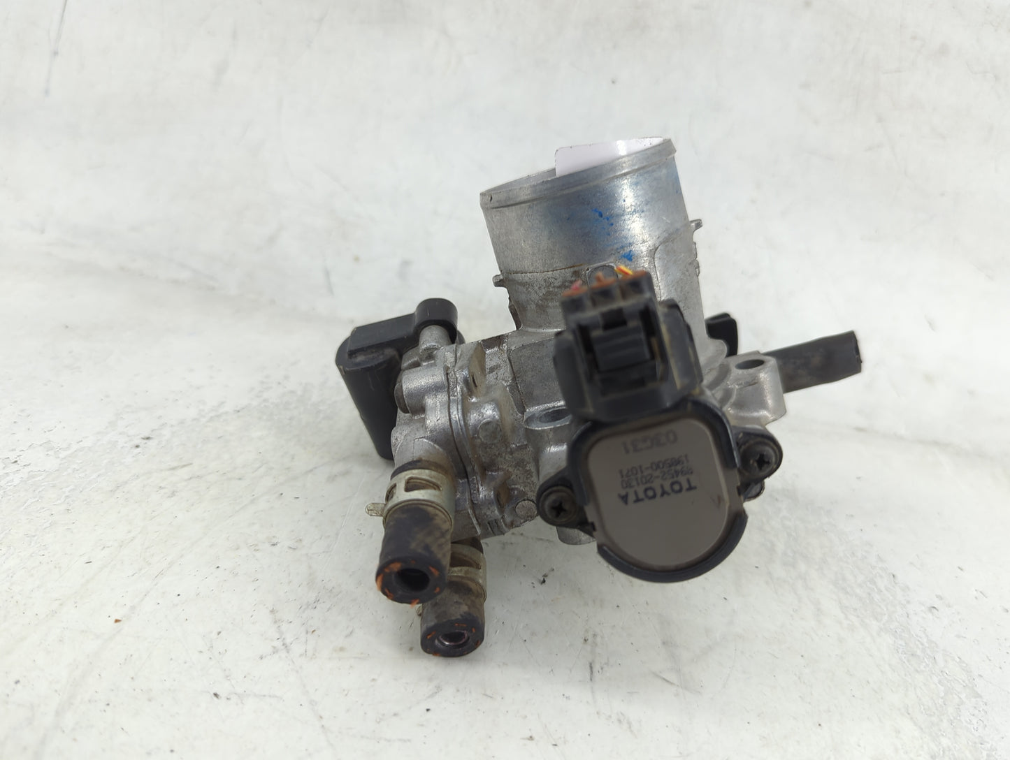2004-2006 Scion Xb Throttle Body P/N:89452-20130 198500-1071 Fits Fits 2000 2001 2002 2003 2004 2005 2006 OEM Used Auto Part
