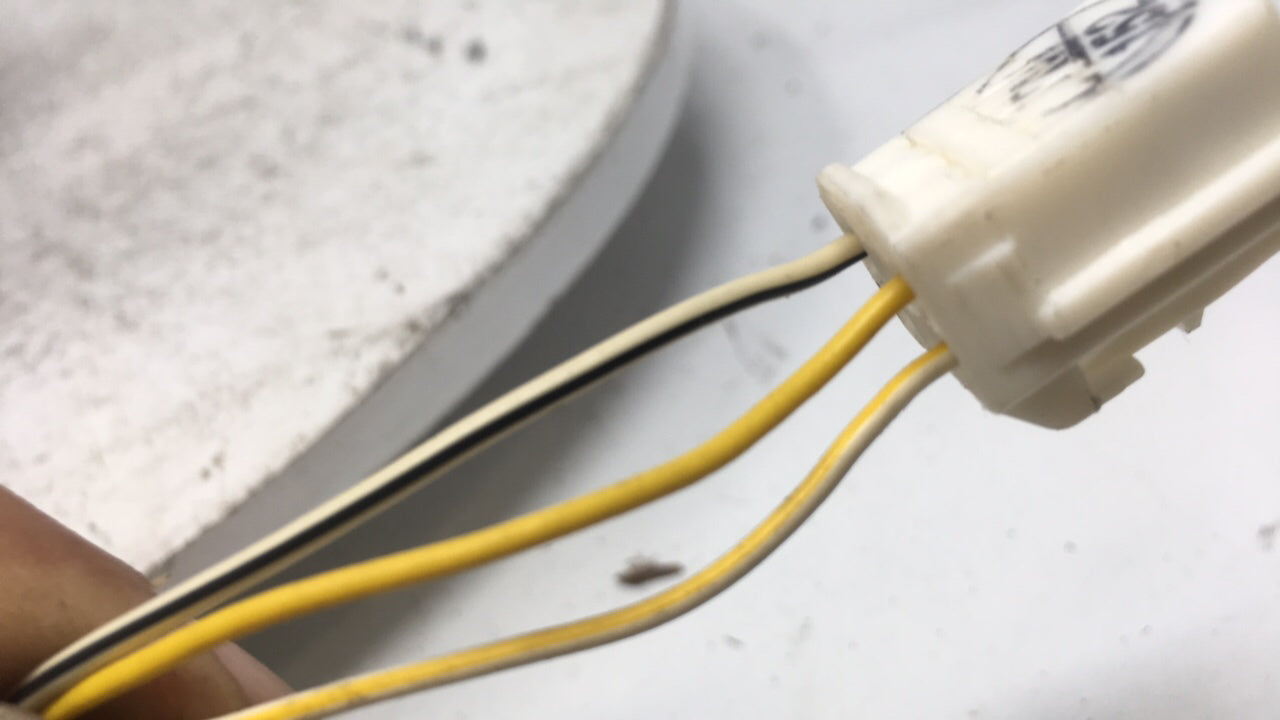 2005 Stratus Dodge Passenger Side View Mirror - Right Door Mirror OEM Used - Oemusedautoparts1.com