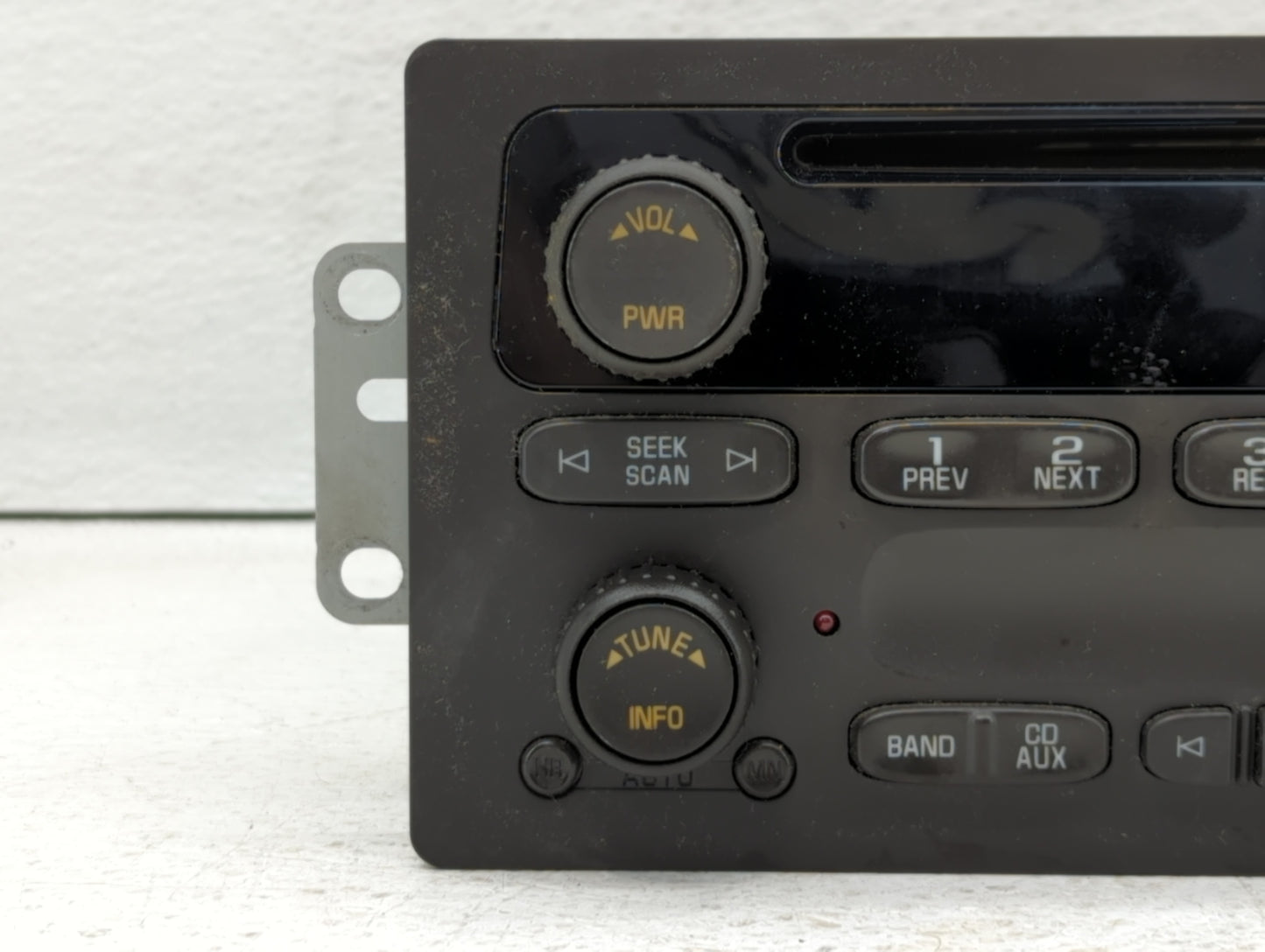 2005 Subaru Ascent Radio AM FM Cd Player Receiver Replacement P/N:15295372 10359566 Fits OEM Used Auto Parts - Oemusedautopa
