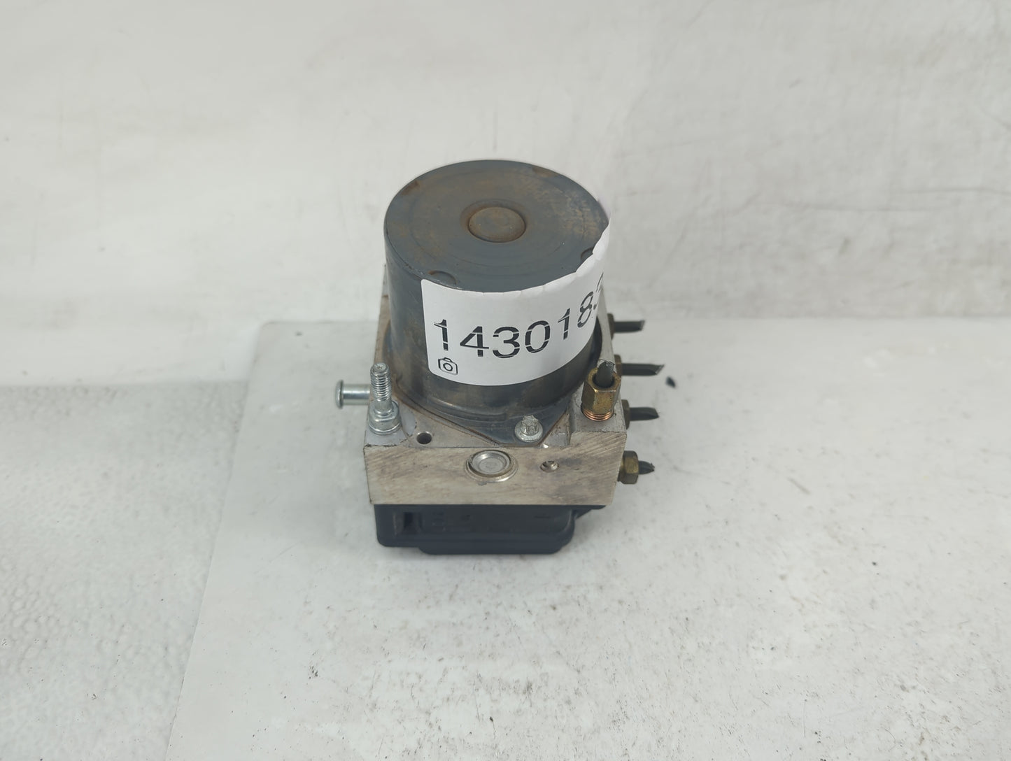 2005 Subaru Forester ABS Pump Control Module Replacement Fits OEM Used Auto Parts - Oemusedautoparts1.com