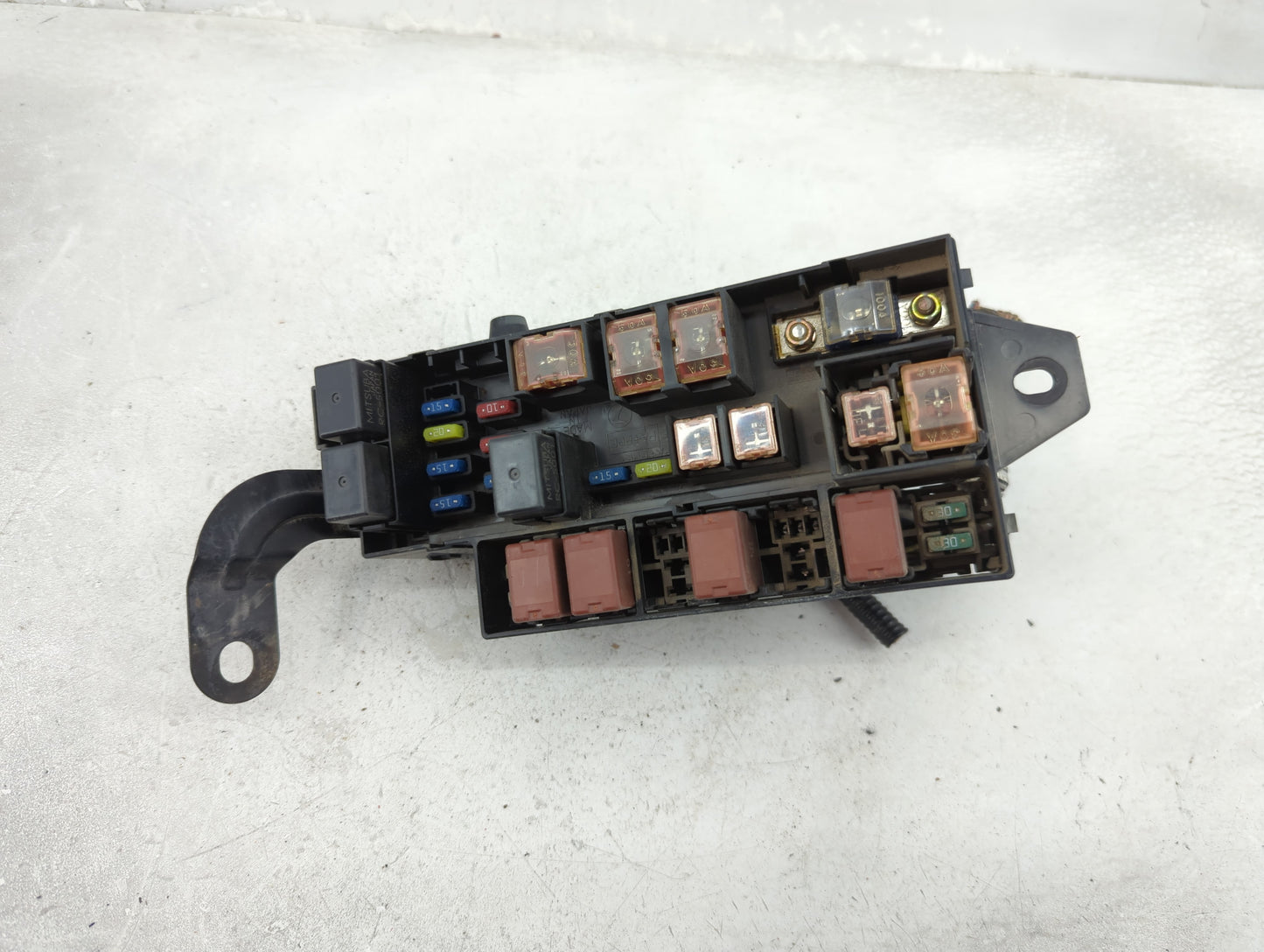 2005 Subaru Forester Fusebox Fuse Box Panel Relay Module P/N:82231SA400 Fits OEM Used Auto Parts - Oemusedautoparts1.com