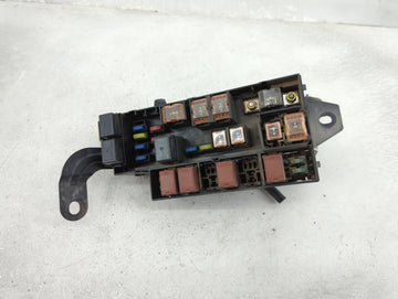 2005 Subaru Forester Fusebox Fuse Box Panel Relay Module P/N:82231SA400 Fits OEM Used Auto Parts