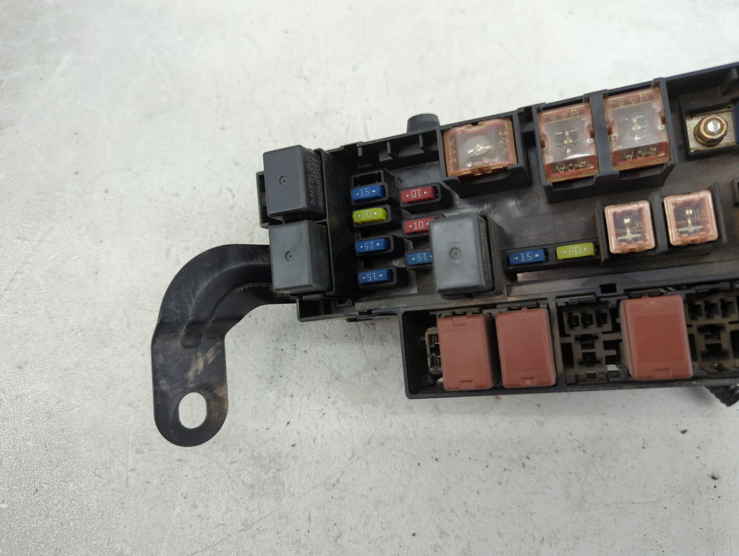 2005 Subaru Forester Fusebox Fuse Box Panel Relay Module P/N:82231SA400 Fits OEM Used Auto Parts - Oemusedautoparts1.com