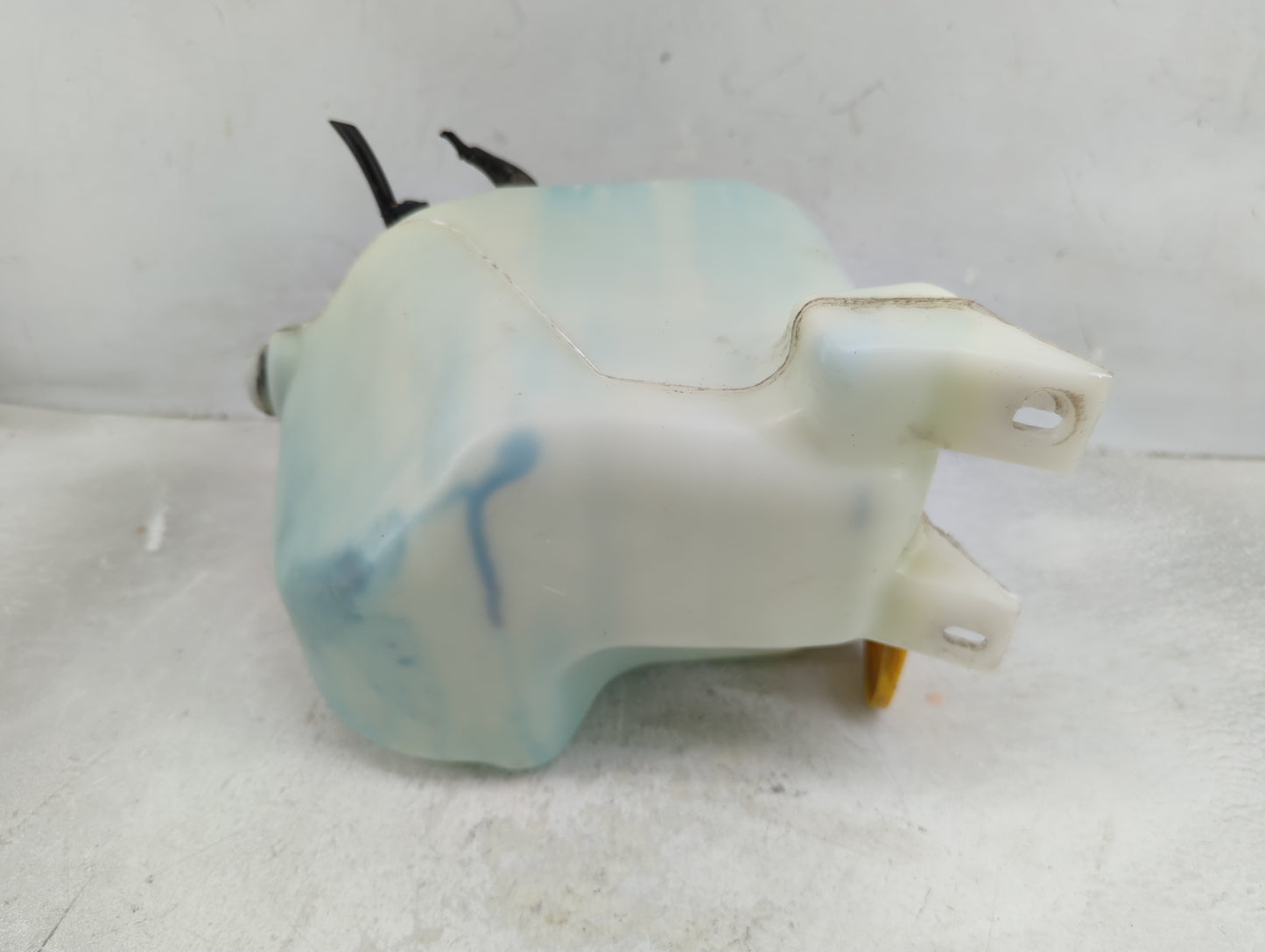 2004-2005 Subaru Forester Windshield Washer Fluid Reservoir Bottle Oem - Oemusedautoparts1.com