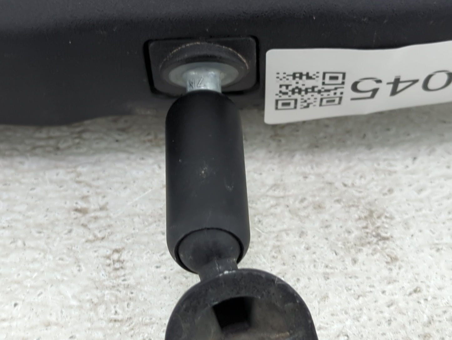 2005 Subaru Forester Interior Rear View Mirror Replacement OEM P/N:E8011083 02*0001 Fits OEM Used Auto Parts - Oemusedautopa