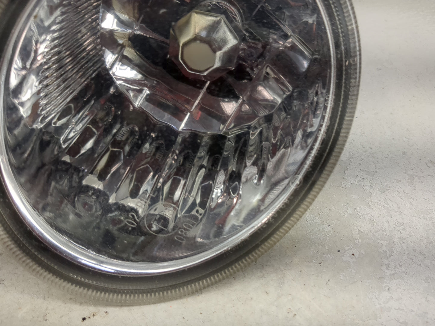 2005 Subaru Forester Driver Left Oem Front Light Lamp Black - Oemusedautoparts1.com