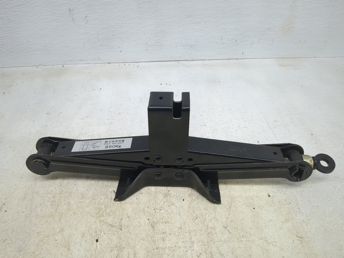 2005 Subaru Forester Spare Scissor Car Jack Black - Oemusedautoparts1.com