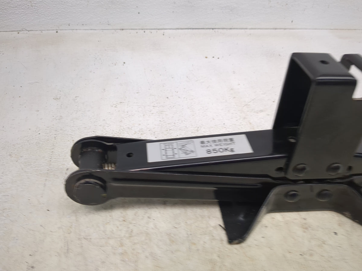 2005 Subaru Forester Spare Scissor Car Jack Black - Oemusedautoparts1.com