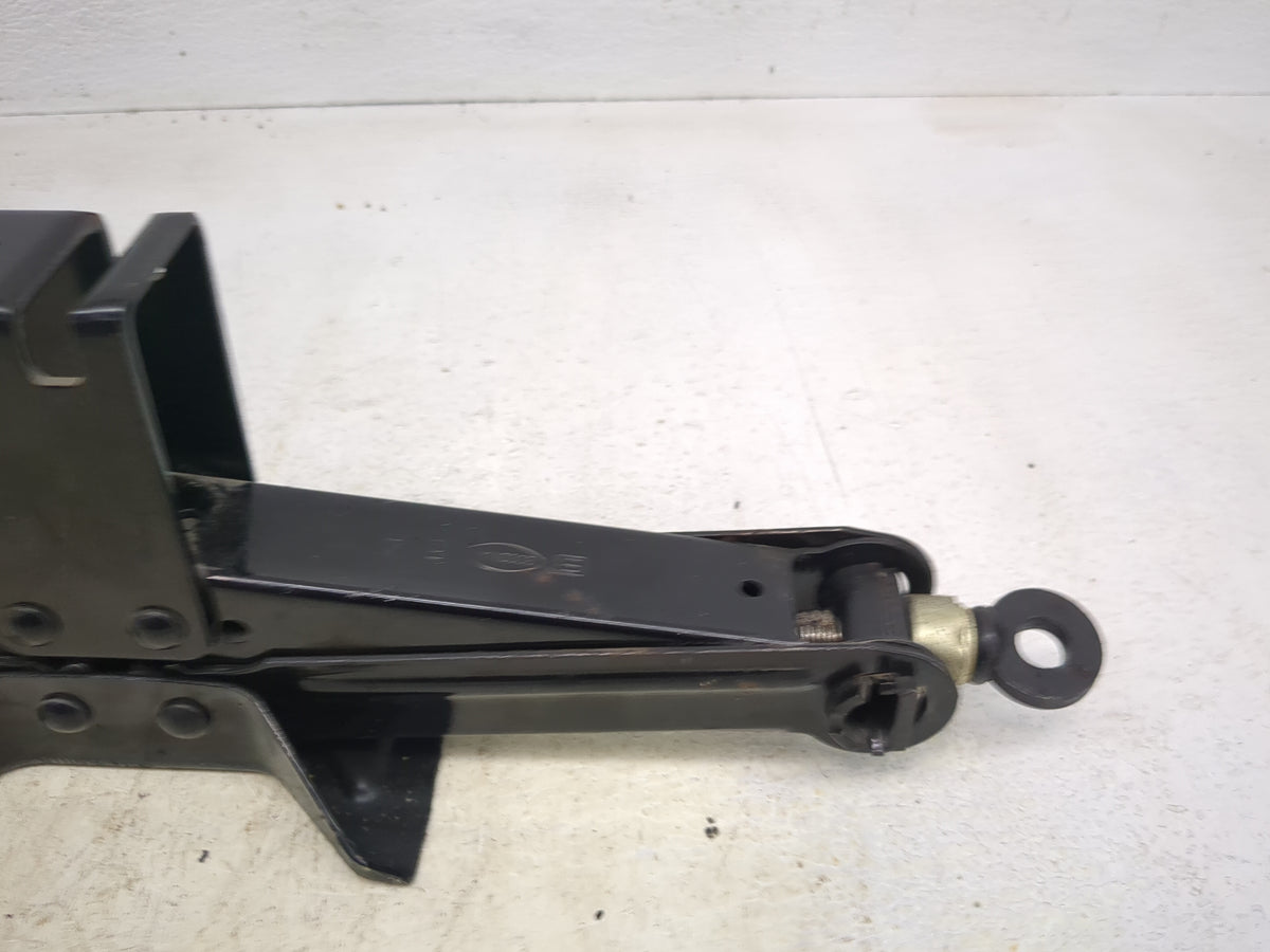 2005 Subaru Forester Spare Scissor Car Jack Black - Oemusedautoparts1.com