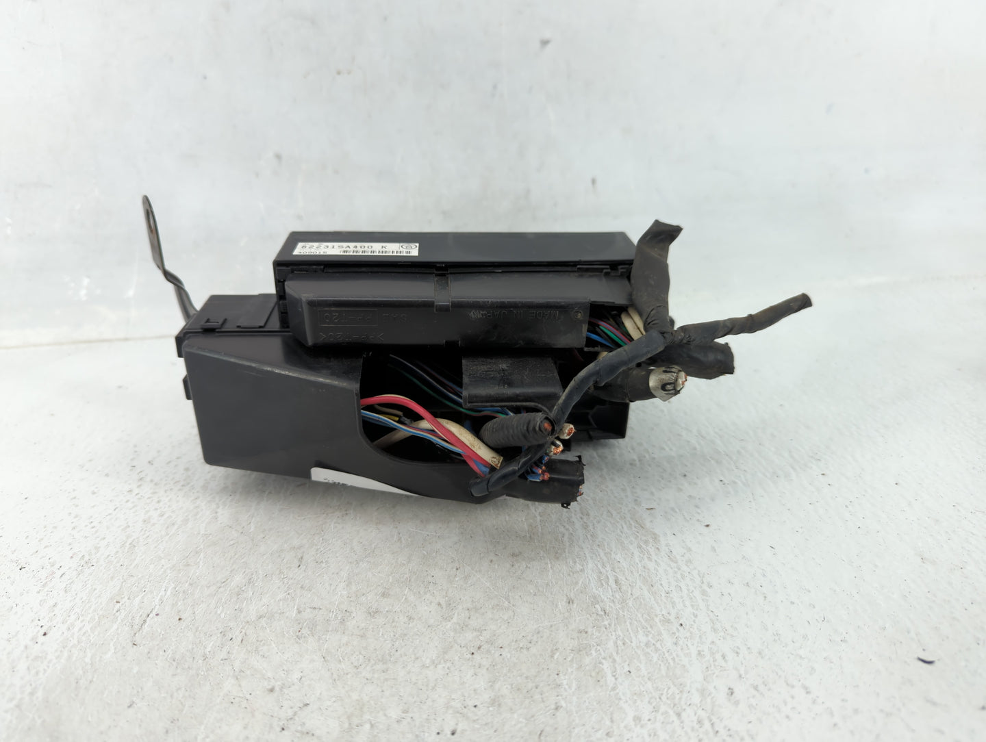 2005 Subaru Forester Fusebox Fuse Box Panel Relay Module P/N:82231SA500 82231SA400 Fits OEM Used Auto Parts - Oemusedautopar