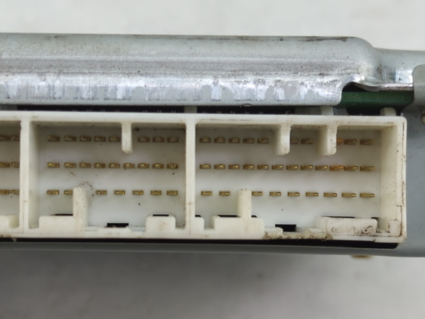2005 Subaru Impreza PCM Engine Control Computer ECU ECM PCU OEM P/N:22611AJ890 112200-8851 Fits OEM Used Auto Parts - Oemuse