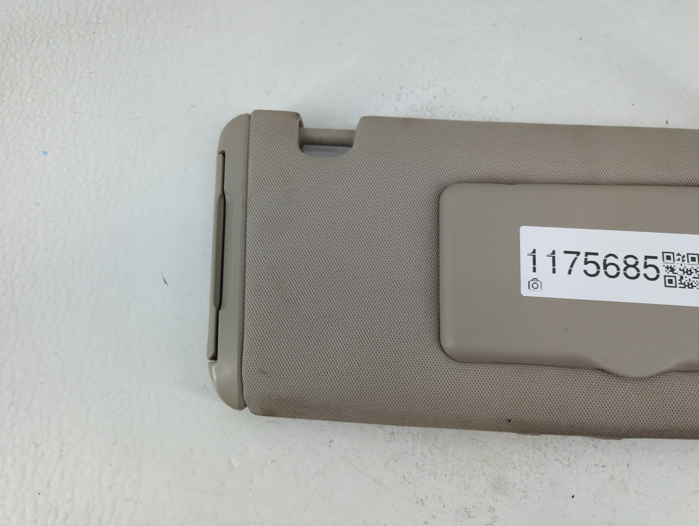 2002-2005 Subaru Legacy Sun Visor Shade Replacement Passenger Right Mirror Fits Fits 2002 2003 2004 2005 OEM Used Auto Parts