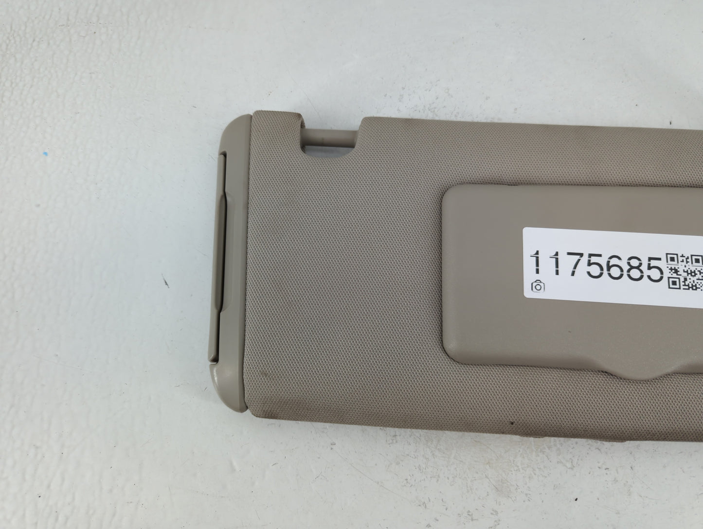 2002-2005 Subaru Legacy Sun Visor Shade Replacement Passenger Right Mirror Fits Fits 2002 2003 2004 2005 OEM Used Auto Parts