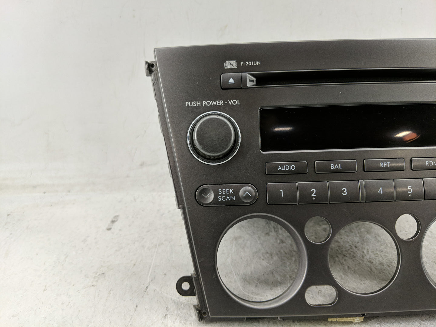 2005-2006 Subaru Legacy Radio AM FM Cd Player Receiver Replacement Fits Fits 2005 2006 OEM Used Auto Parts - Oemusedautopart