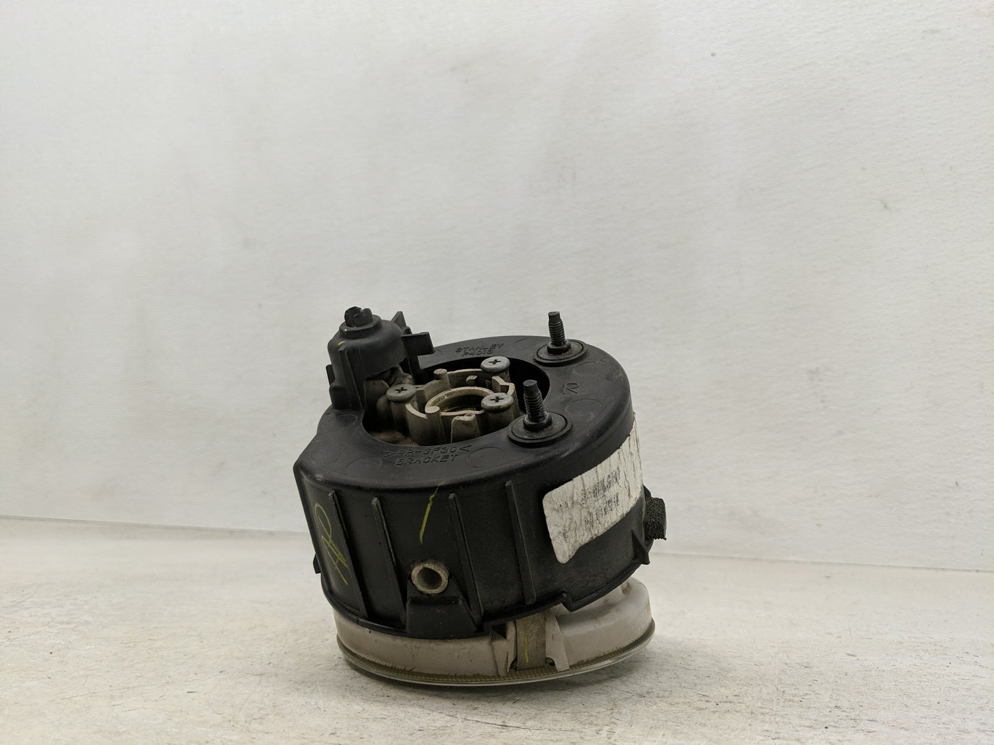 2005-2006 Subaru Legacy Passenger Right Oem Fog Light Lamp - Oemusedautoparts1.com