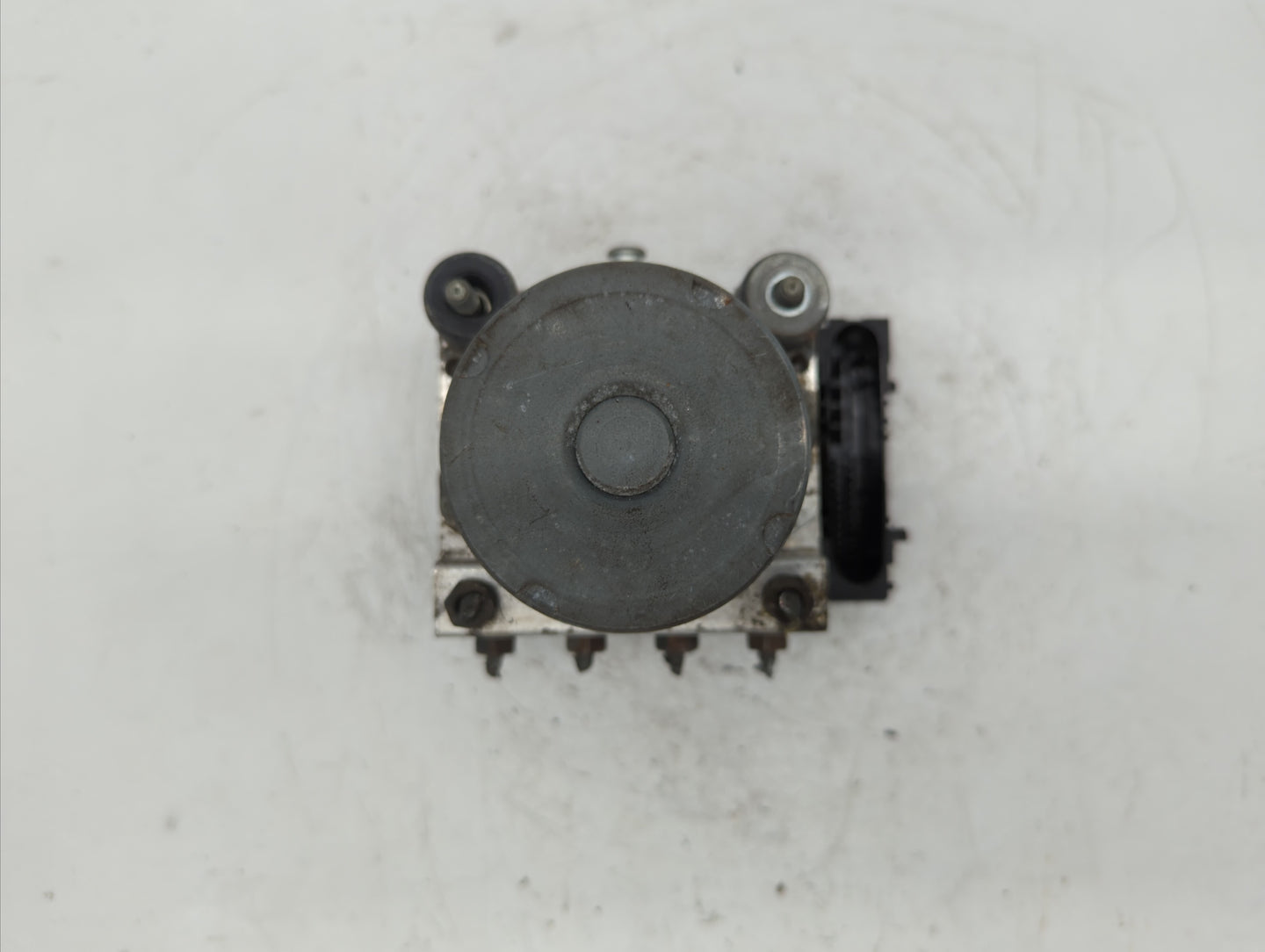 2005 Subaru Legacy ABS Pump Control Module Replacement P/N:6156A 02359 0 265 800 464 Fits OEM Used Auto Parts - Oemusedautop