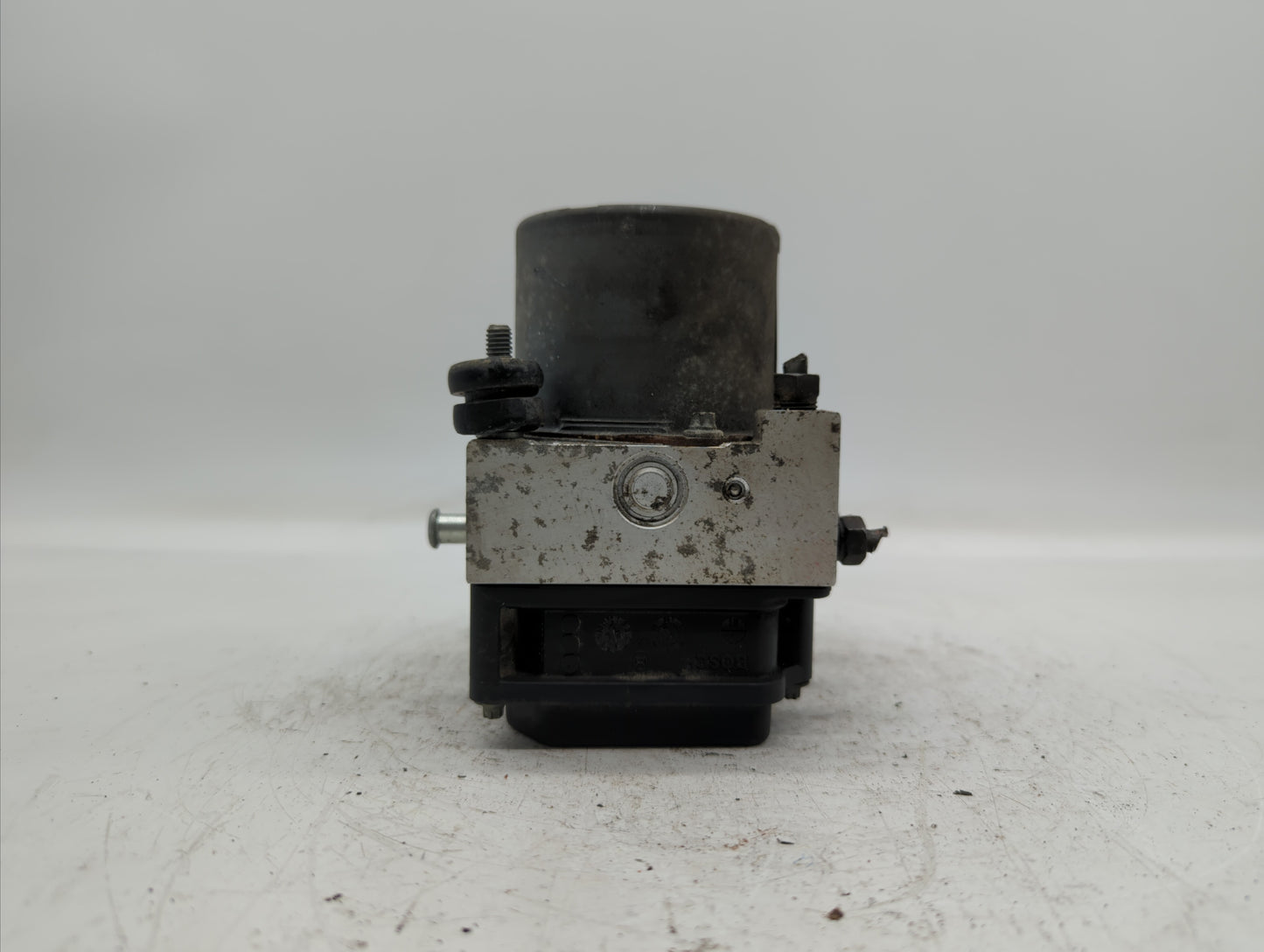 2005 Subaru Legacy ABS Pump Control Module Replacement P/N:6156A 02359 0 265 800 464 Fits OEM Used Auto Parts - Oemusedautop