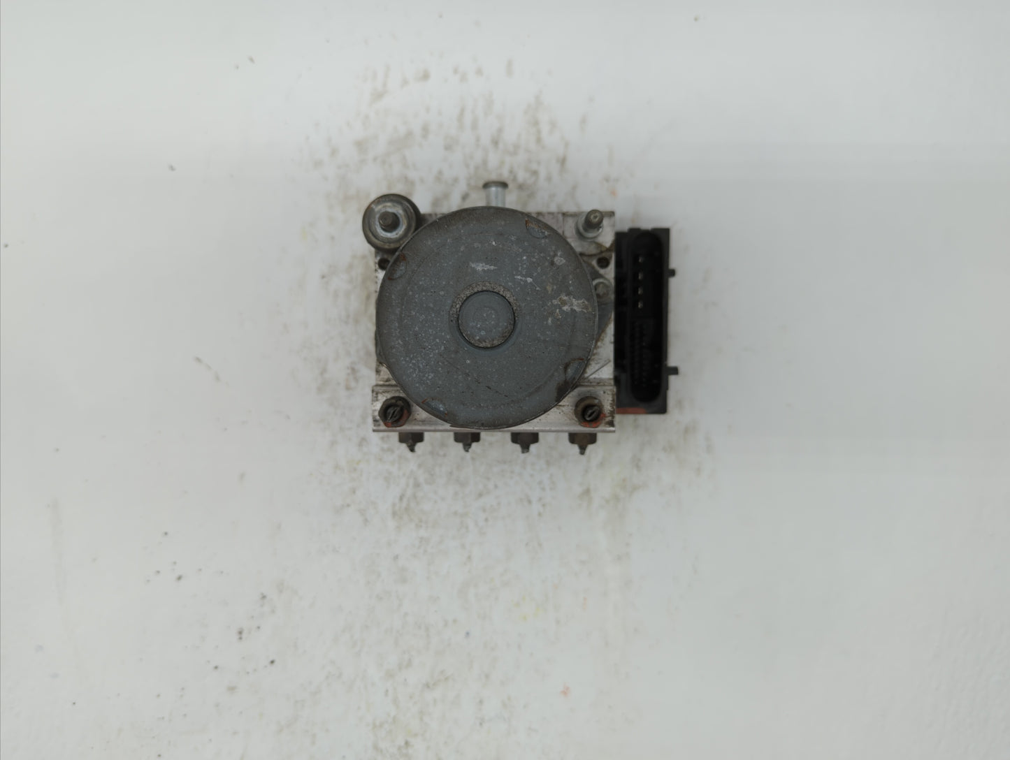 2005 Subaru Legacy ABS Pump Control Module Replacement P/N:27534AG02A Fits OEM Used Auto Parts - Oemusedautoparts1.com