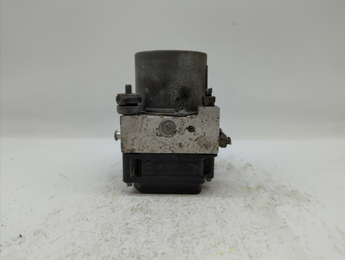 2005 Subaru Legacy ABS Pump Control Module Replacement P/N:27534AG02A Fits OEM Used Auto Parts - Oemusedautoparts1.com