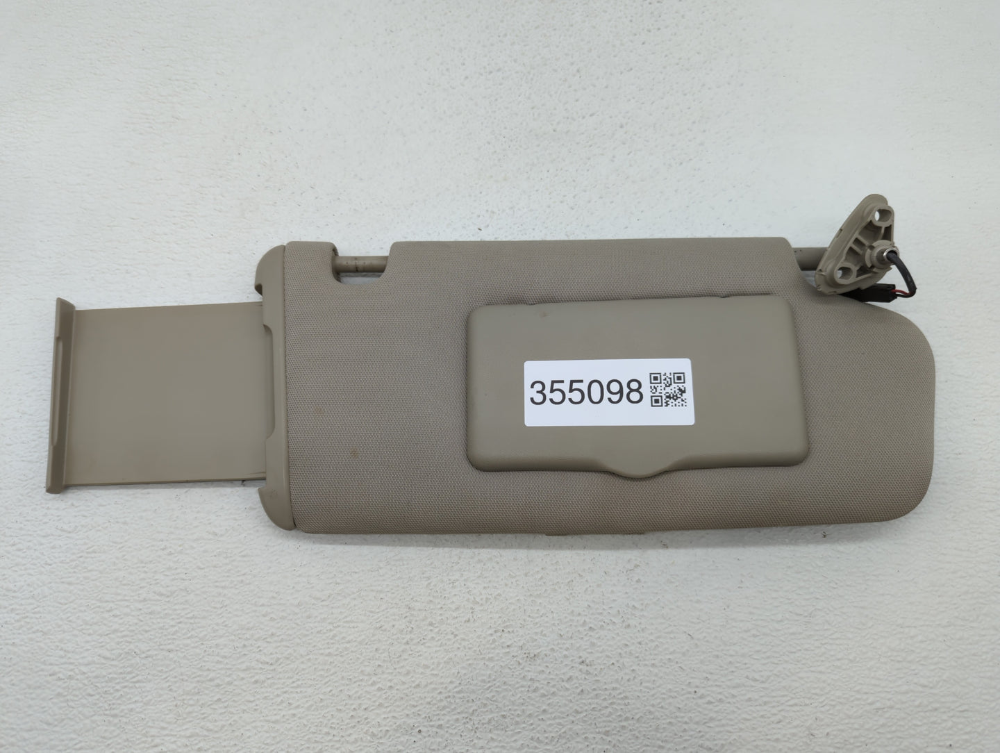 2002-2005 Subaru Legacy Sun Visor Shade Replacement Passenger Right Mirror Fits Fits 2002 2003 2004 2005 OEM Used Auto Parts