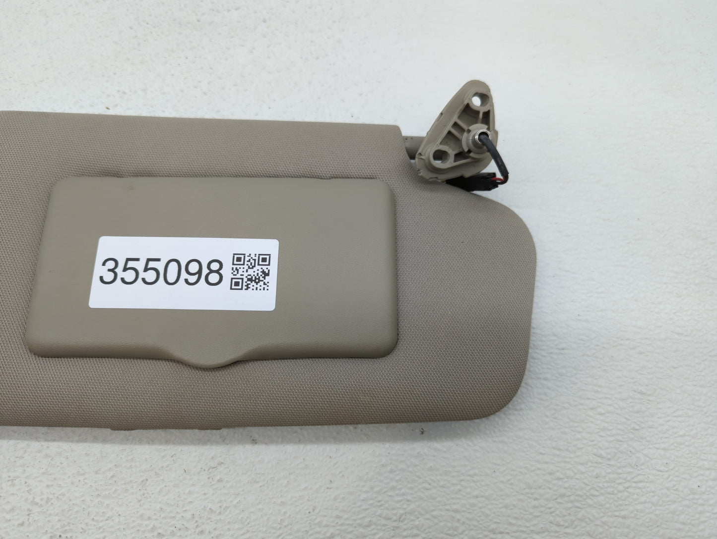 2002-2005 Subaru Legacy Sun Visor Shade Replacement Passenger Right Mirror Fits Fits 2002 2003 2004 2005 OEM Used Auto Parts