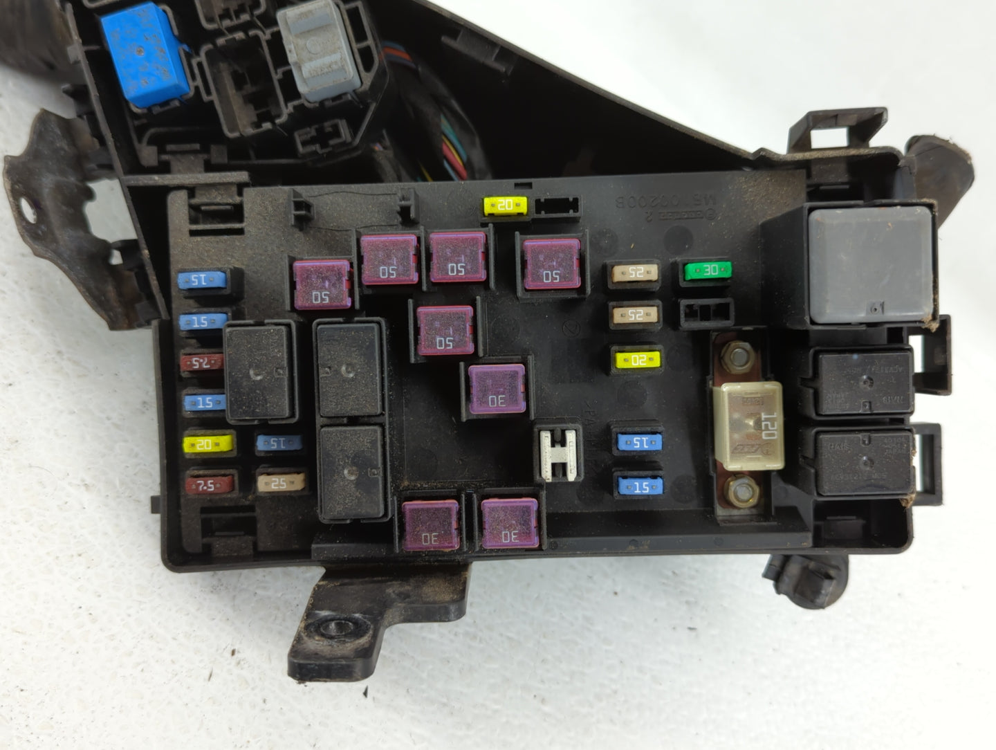 2002-2005 Subaru Legacy Fusebox Fuse Box Panel Relay Module P/N:MB100200B Fits Fits 2002 2003 2004 2005 OEM Used Auto Parts 