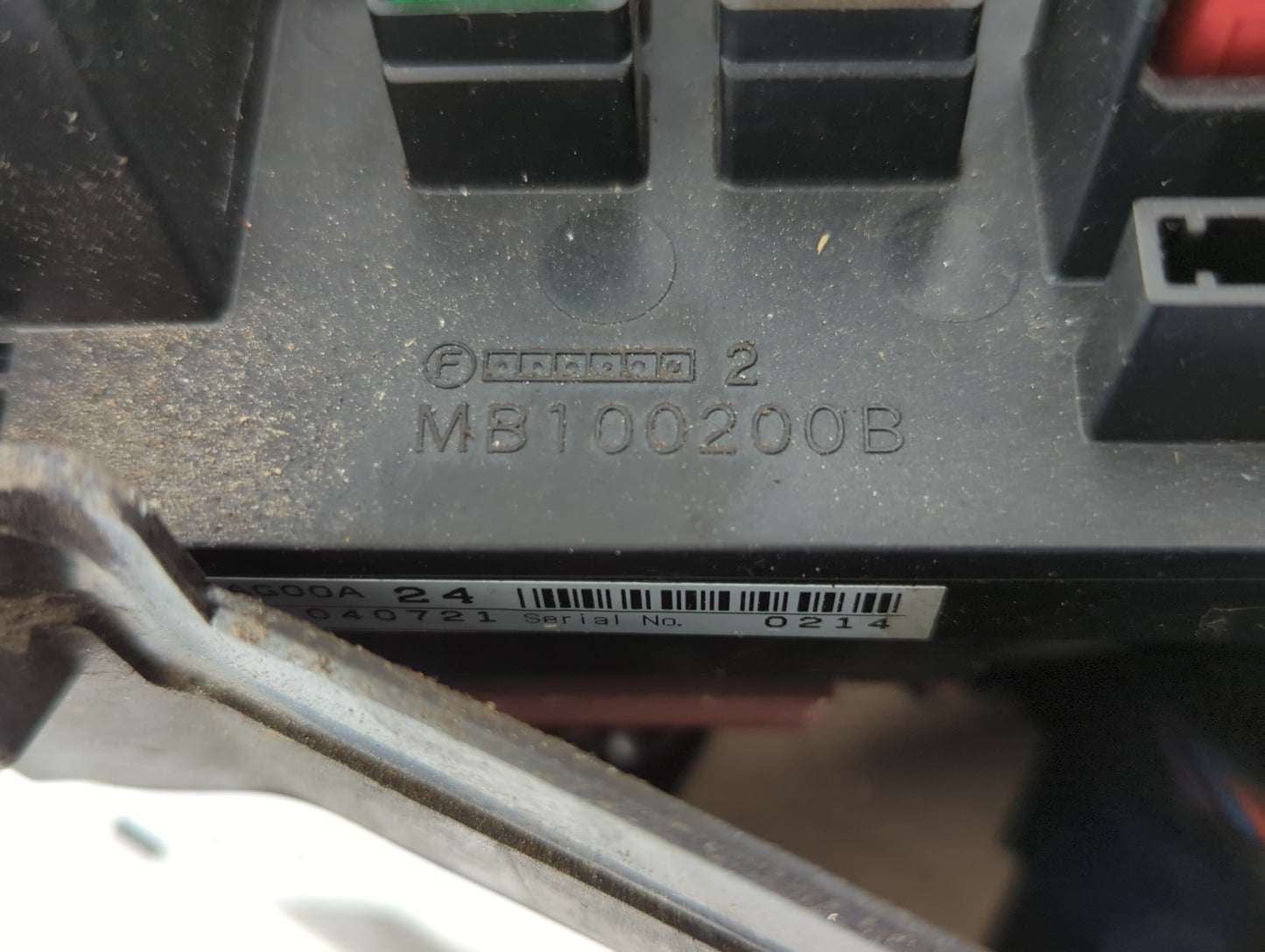 2002-2005 Subaru Legacy Fusebox Fuse Box Panel Relay Module P/N:MB100200B Fits Fits 2002 2003 2004 2005 OEM Used Auto Parts 