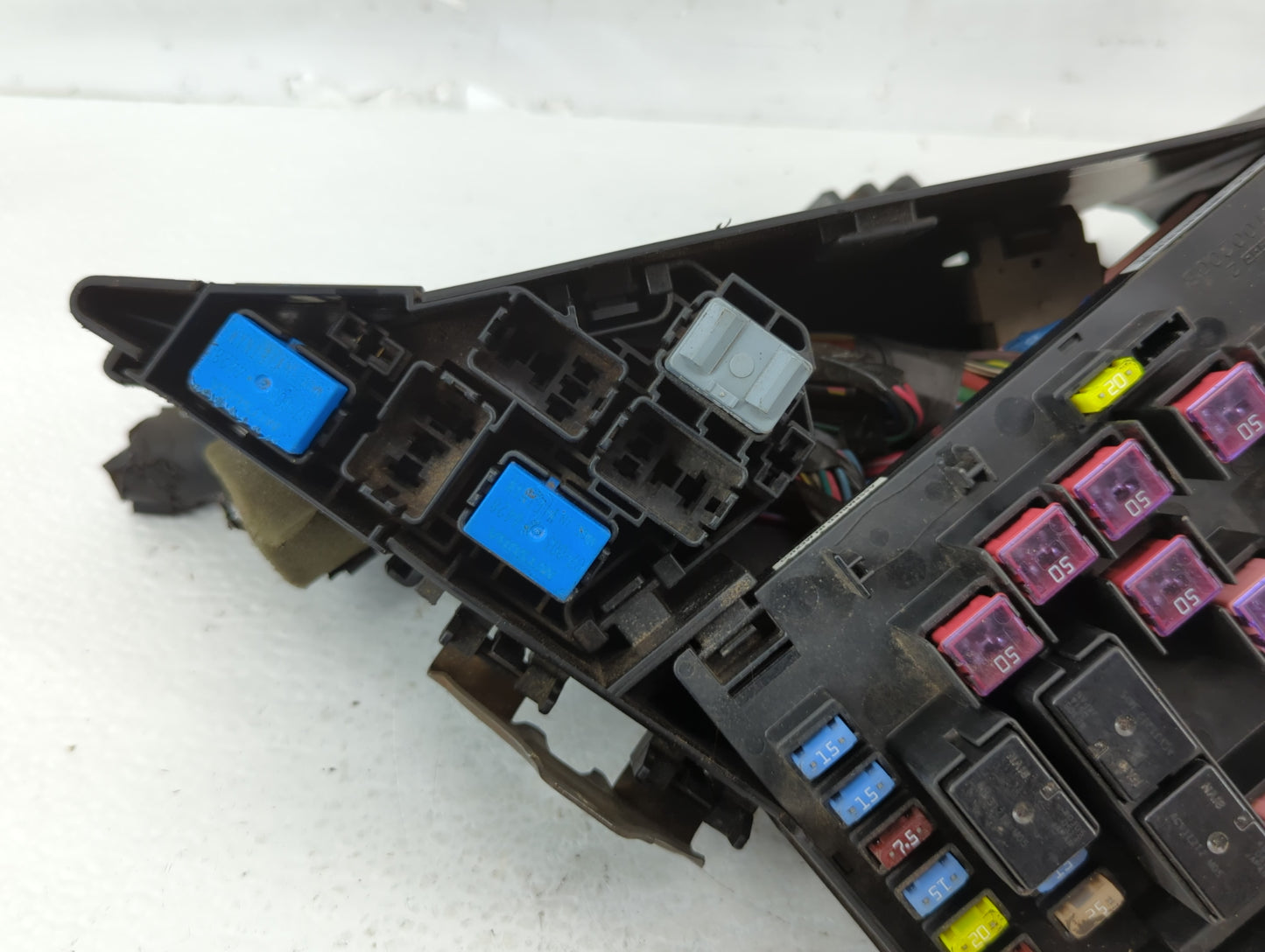 2002-2005 Subaru Legacy Fusebox Fuse Box Panel Relay Module P/N:MB100200B Fits Fits 2002 2003 2004 2005 OEM Used Auto Parts 