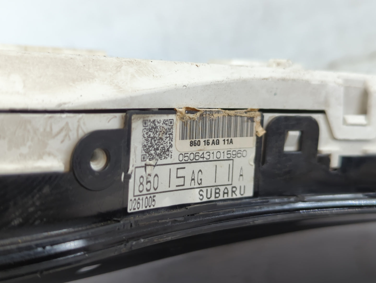2005 Subaru Legacy Instrument Cluster Speedometer Gauges P/N:850 15 AG 11A 0261005, 850I5AG Fits OEM Used Auto Parts - Oemus